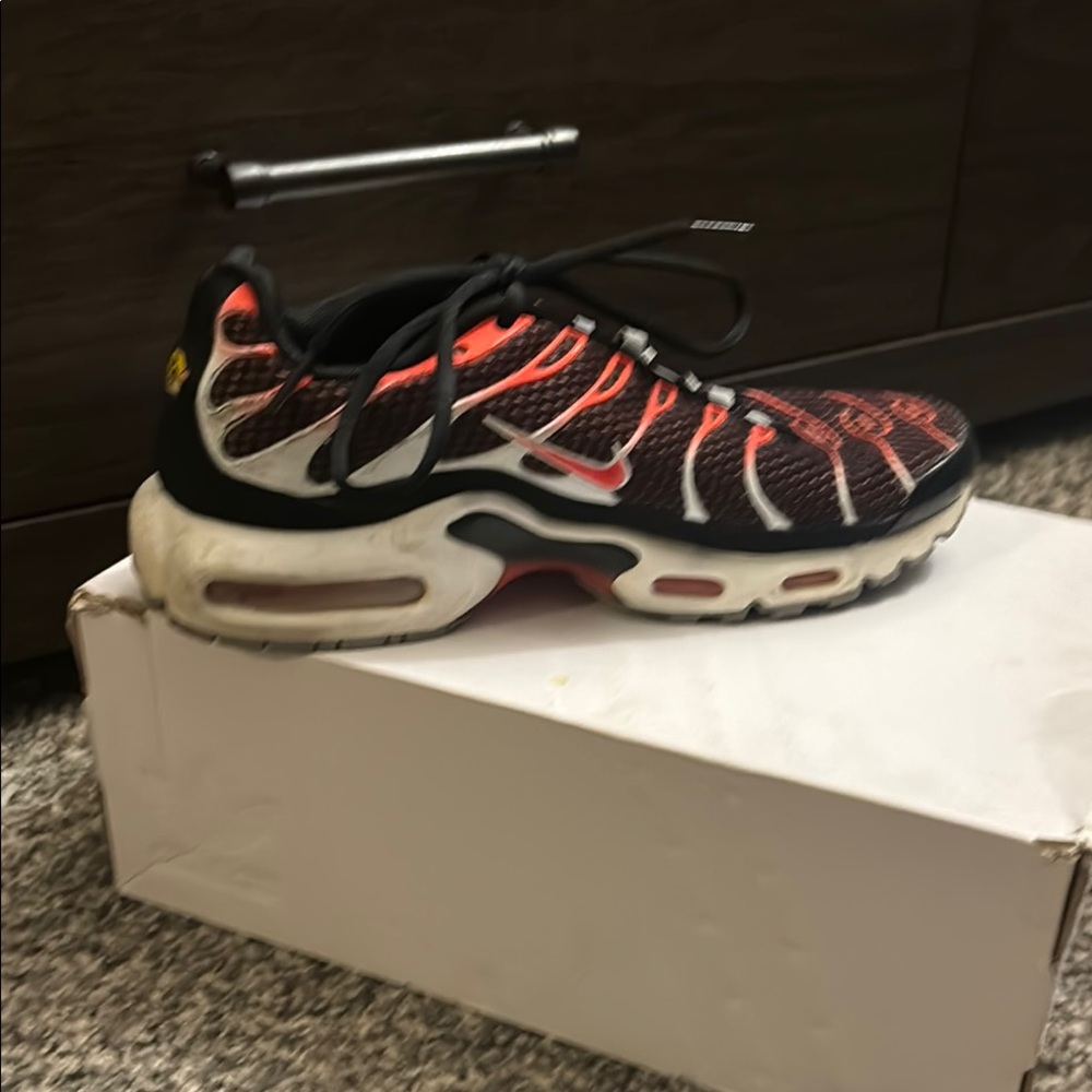 Nike Air Max Black and Red Athletic Shoes